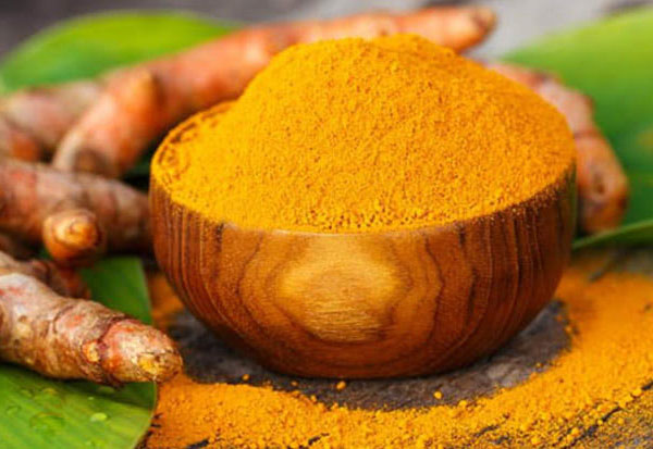 những người không nên uống tinh bột nghệ