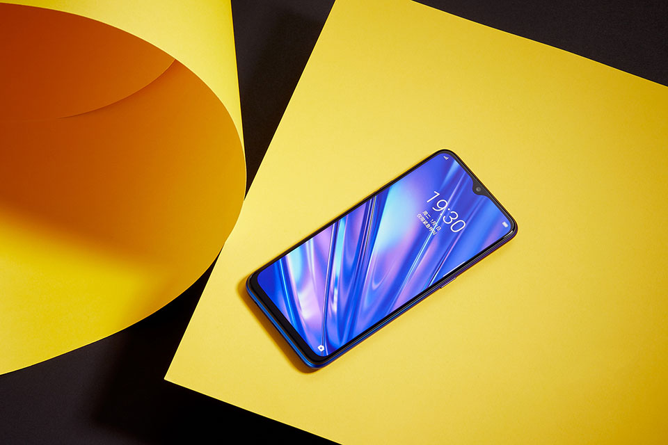 Realme Q Realme Q Pro