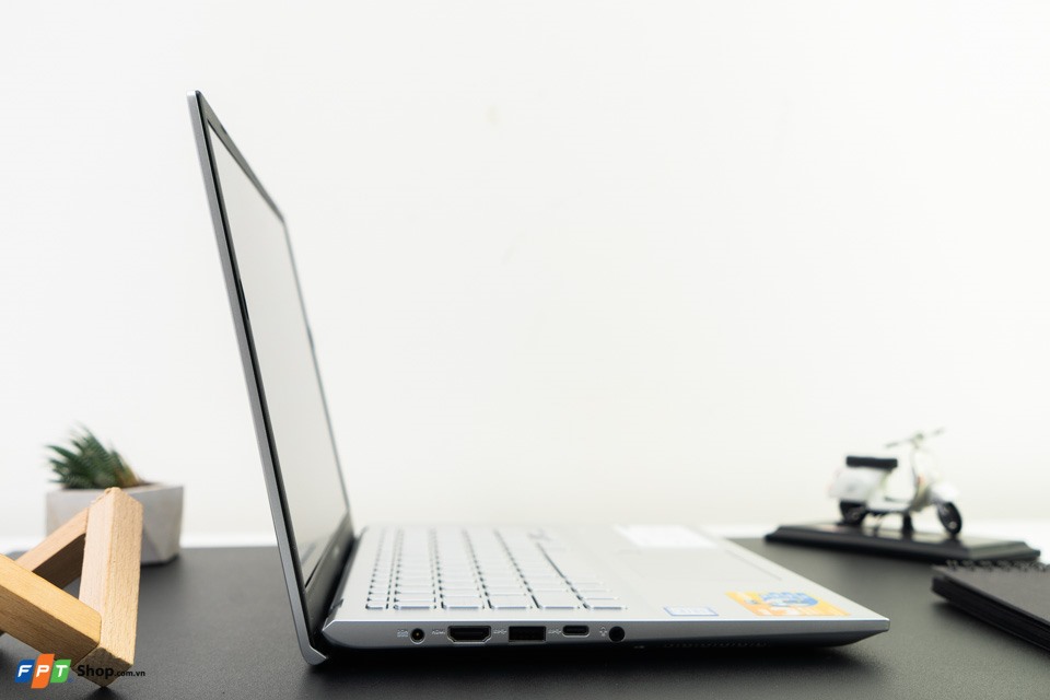 VivoBook 14 A412FA: Giá ngon lại nhiều tính năng hấp dẫn VivoBook 14 A412FA: Giá ngon lại nhiều tính năng hấp dẫn