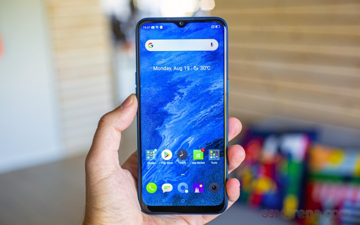 Đánh giá Realme 5: Có gì khác biết với người anh em Realme 5 Pro