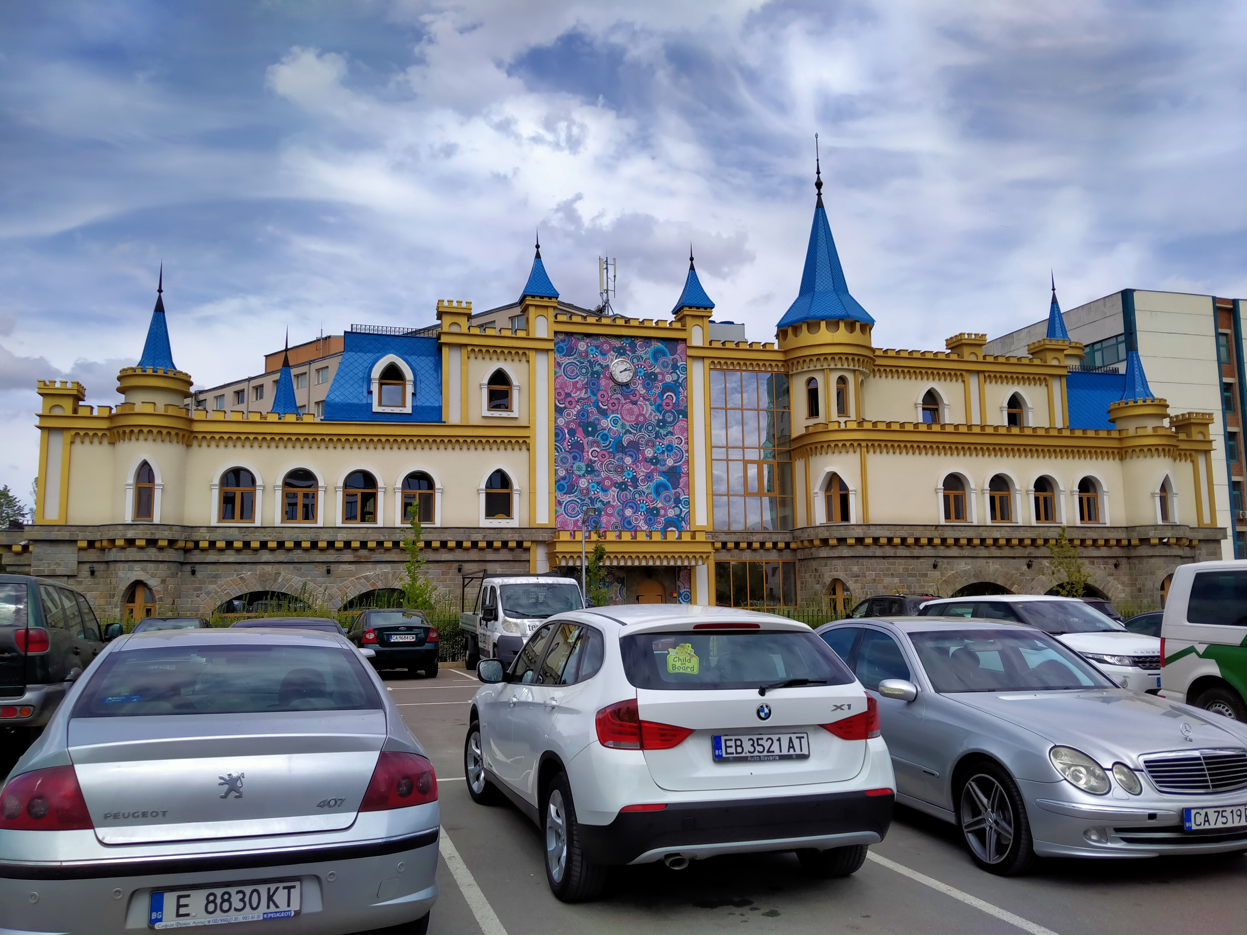 Sforum - Trang thông tin công nghệ mới nhất gsmarena_014-1 Đánh giá Realme 5: Thiết kế cao cấp, họa tiết lưng đẹp mắt, 4 camera linh hoạt, giá chỉ 3,990,000 đồng 