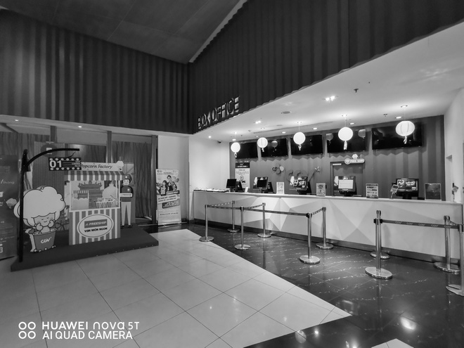 Đánh giá chi tiết Huawei Nova 5T: Thiết kế trẻ, cấu hình cao, đáng mua không? - Ảnh 8. Đánh giá chi tiết Huawei Nova 5T: Thiết kế trẻ, cấu hình cao, đáng mua không? - Ảnh 8.