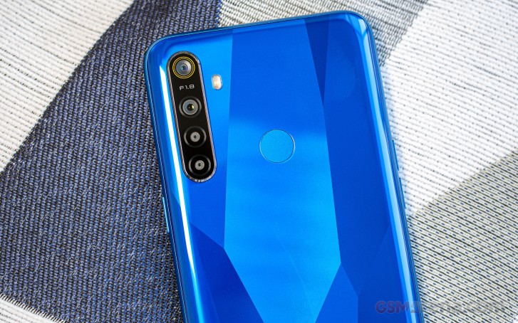 Sforum - Trang thông tin công nghệ mới nhất gsmarena_003-2 Đánh giá Realme 5: Thiết kế cao cấp, họa tiết lưng đẹp mắt, 4 camera linh hoạt, giá chỉ 3,990,000 đồng 