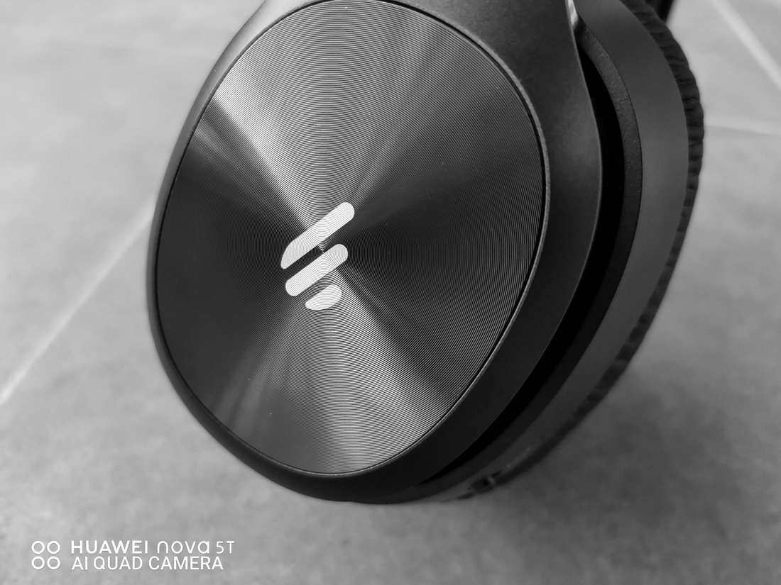 Đánh giá chi tiết Huawei Nova 5T: Thiết kế trẻ, cấu hình cao, đáng mua không? - Ảnh 6. Đánh giá chi tiết Huawei Nova 5T: Thiết kế trẻ, cấu hình cao, đáng mua không? - Ảnh 6.