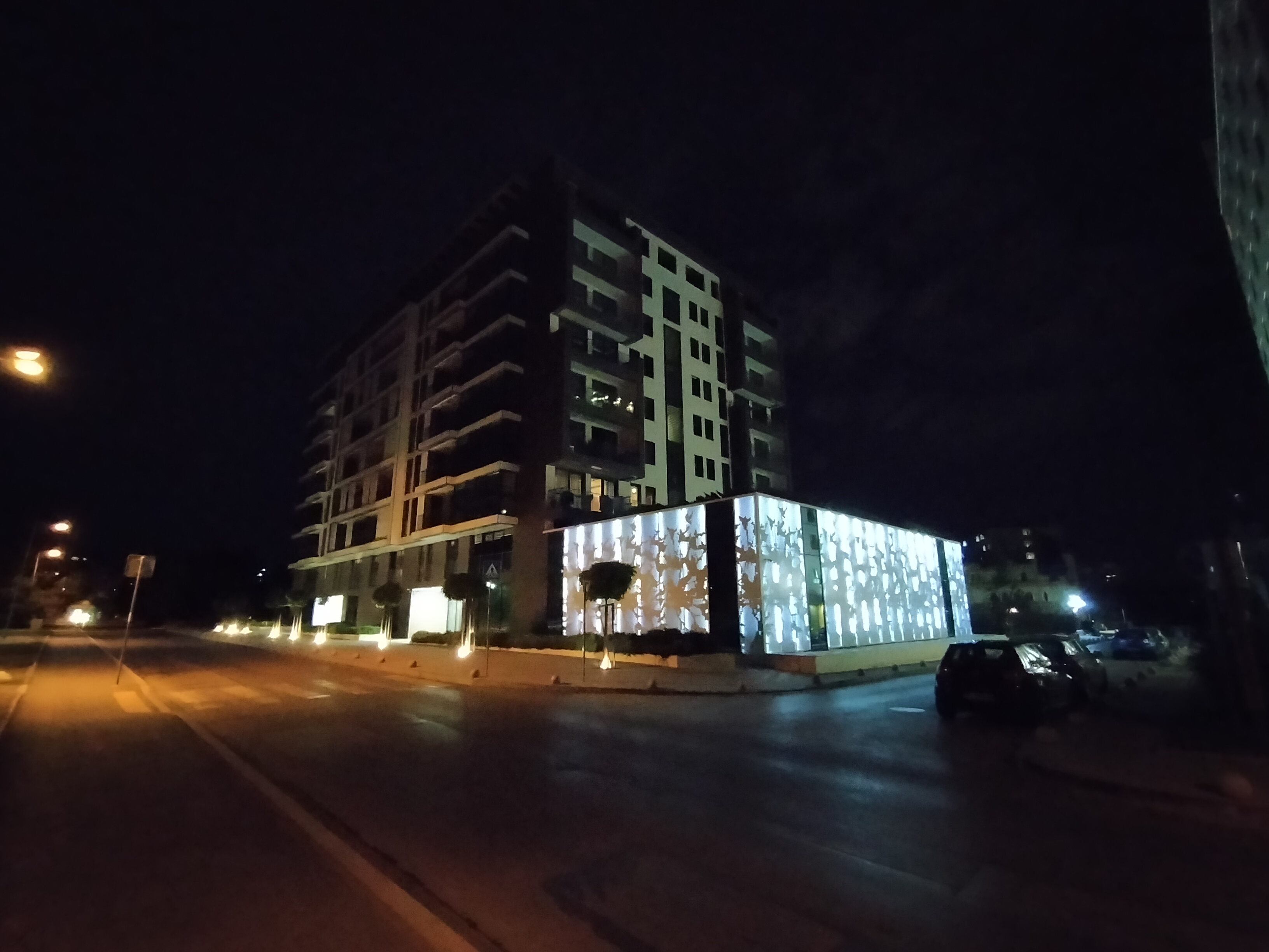 Sforum - Trang thông tin công nghệ mới nhất gsmarena_082 Đánh giá Realme 5: Thiết kế cao cấp, họa tiết lưng đẹp mắt, 4 camera linh hoạt, giá chỉ 3,990,000 đồng 