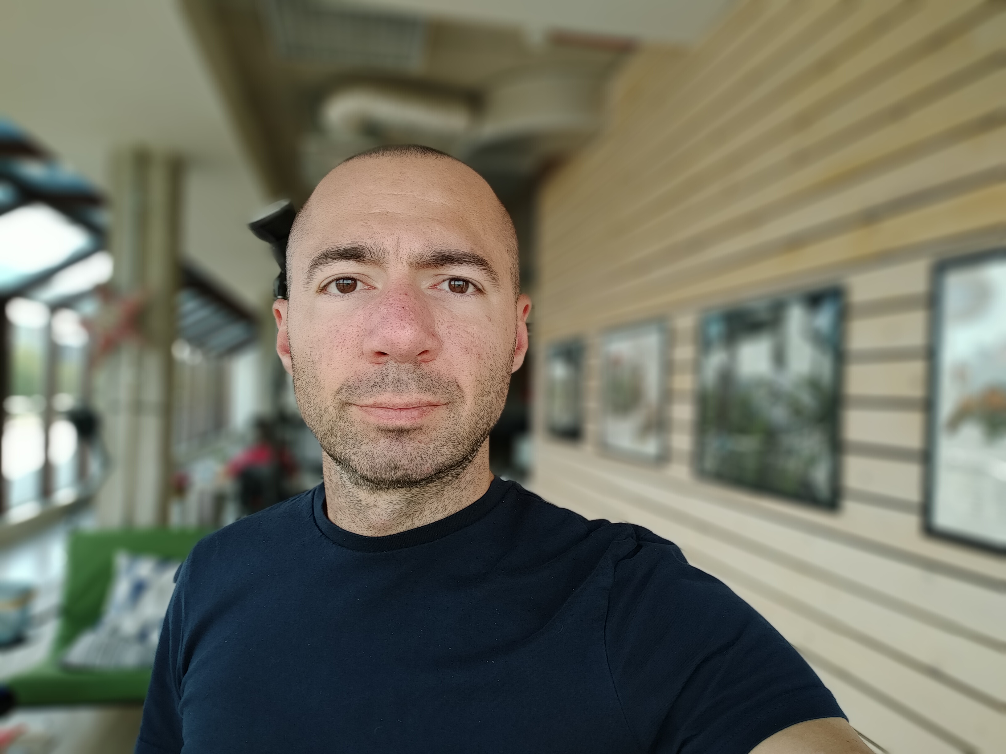 Sforum - Trang thông tin công nghệ mới nhất gsmarena_123 Đánh giá Realme 5: Thiết kế cao cấp, họa tiết lưng đẹp mắt, 4 camera linh hoạt, giá chỉ 3,990,000 đồng 