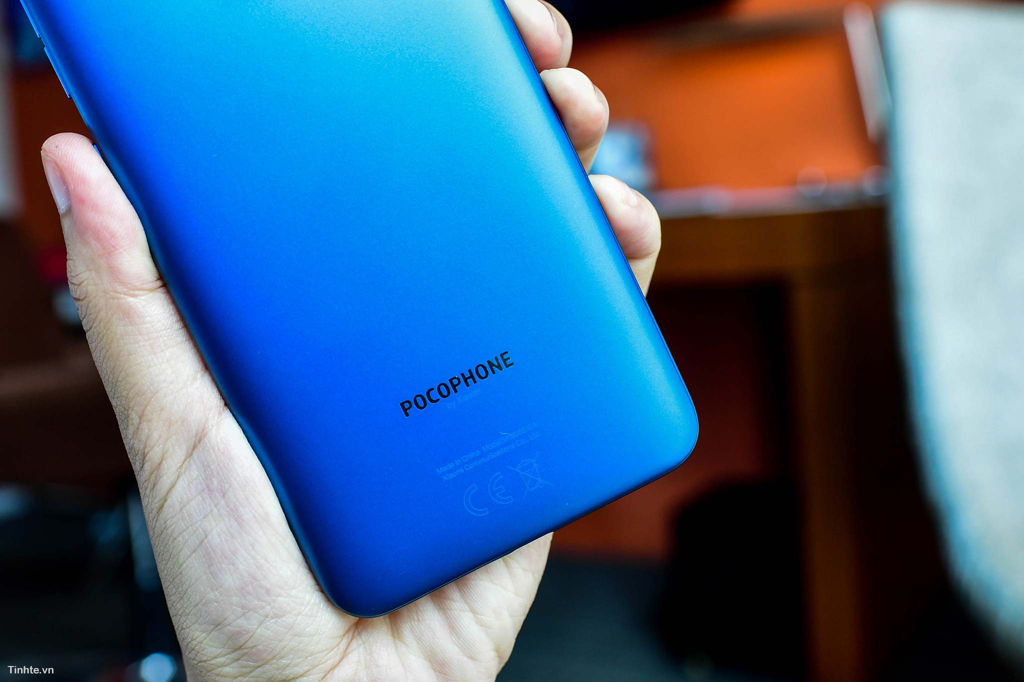 tinhte_pocophone_1.jpg