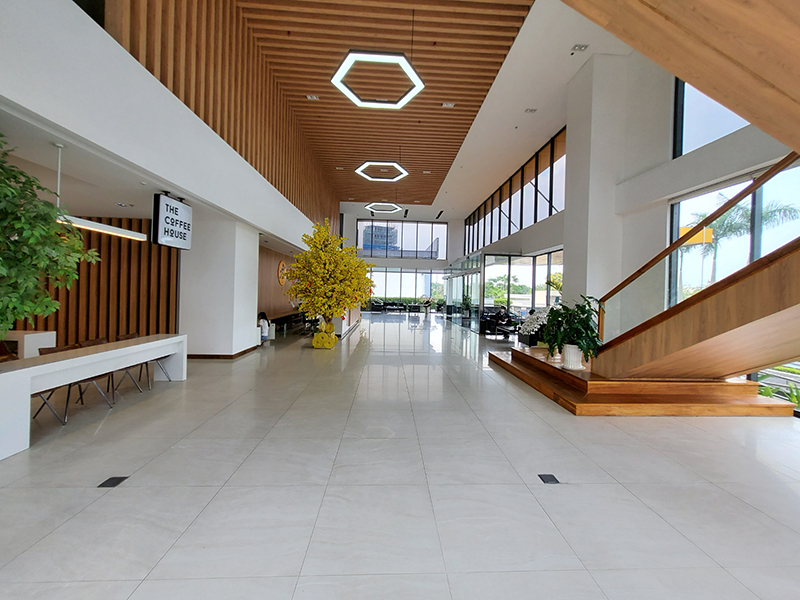 Samsung Galaxy Z Flip: Siêu phẩm được mong chờ nhất 2020 đã được trình làng