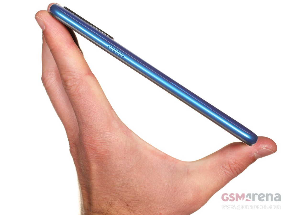 Sforum - Trang thông tin công nghệ mới nhất gsmarena_010-1 Đánh giá Realme 5: Thiết kế cao cấp, họa tiết lưng đẹp mắt, 4 camera linh hoạt, giá chỉ 3,990,000 đồng 