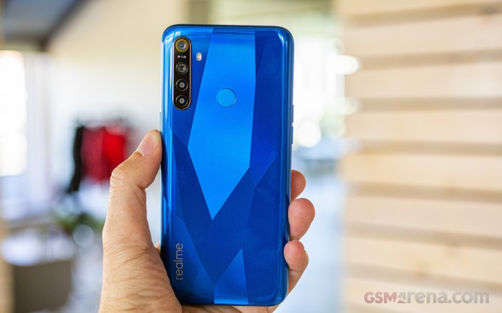 Sforum - Trang thông tin công nghệ mới nhất gsmarena_014 Đánh giá Realme 5: Thiết kế cao cấp, họa tiết lưng đẹp mắt, 4 camera linh hoạt, giá chỉ 3,990,000 đồng 