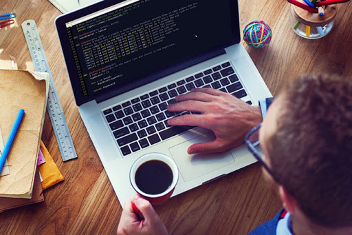 Kỹ thuật phần mềm là gì? Tôi có nên chọn ngành này không? ngành kỹ thuật phần mềm là gì