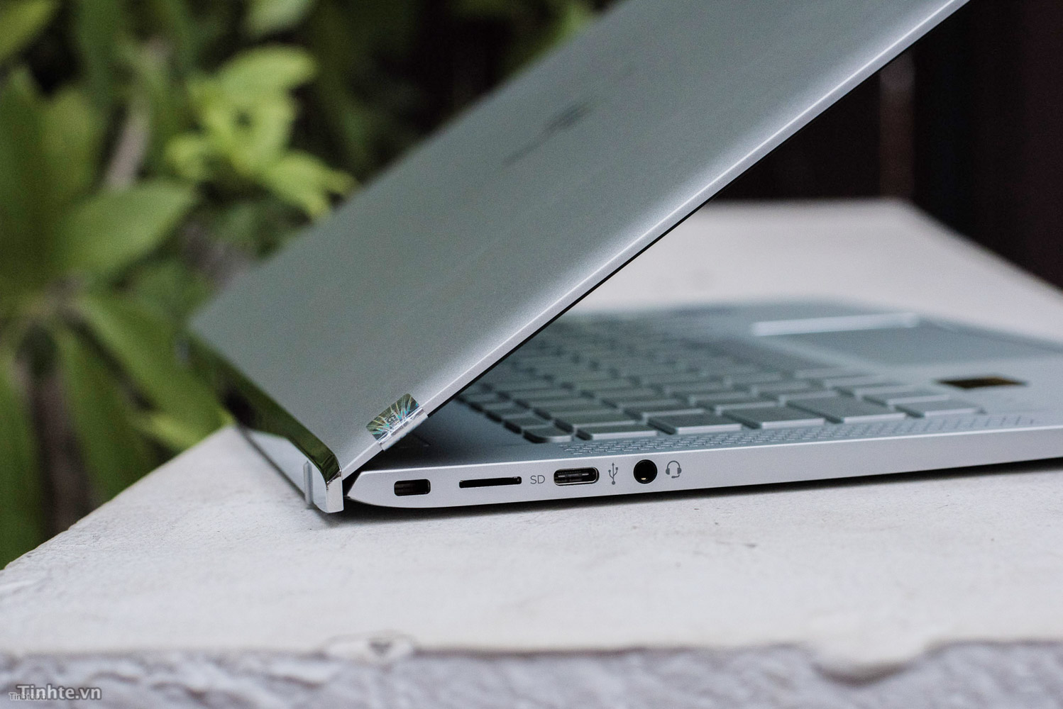 Những cách bật micro trên laptop