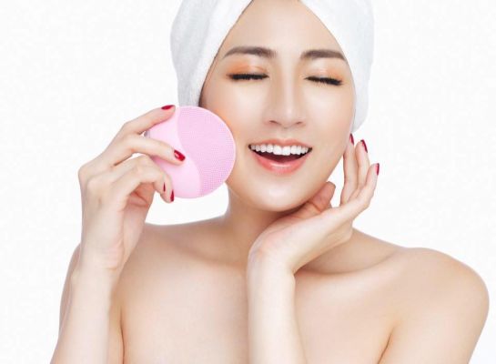 CÁC LOẠI SỮA RỬA MẶT DÀNH CHO TUỔI DẬY THÌ