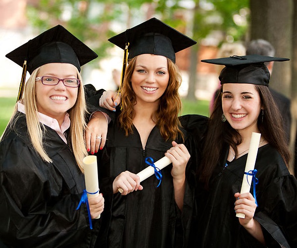 Điểm GPA là gì? GPA thấp có xin được học bổng du học không? Điểm hệ 10 tiếng Anh là gì