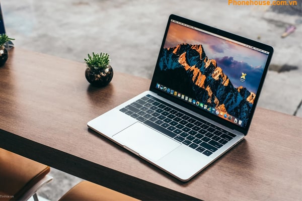 Có nên mua Macbook không? Macbook phù hợp với đối tượng nào? Co Nen Mua Macbook