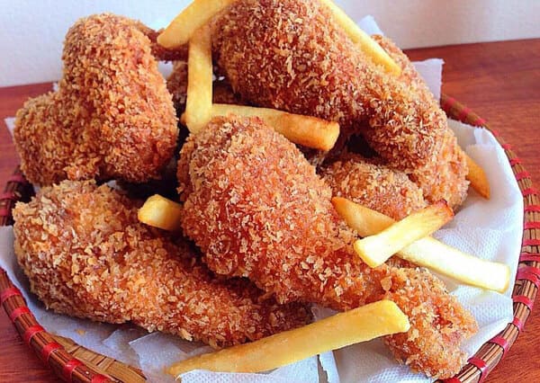 Bị mụn không nên làm gì? Cần tránh ngay để giảm mụn