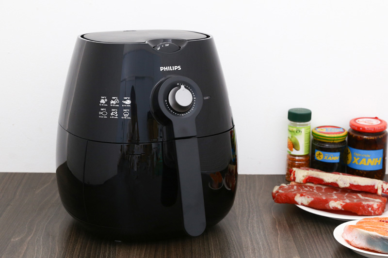 Chảo chiên không dầu loại tốt nhất hiện nay !!! Nồi chiên không dầu Philips HD9220/20 2.4 lít giá tốt