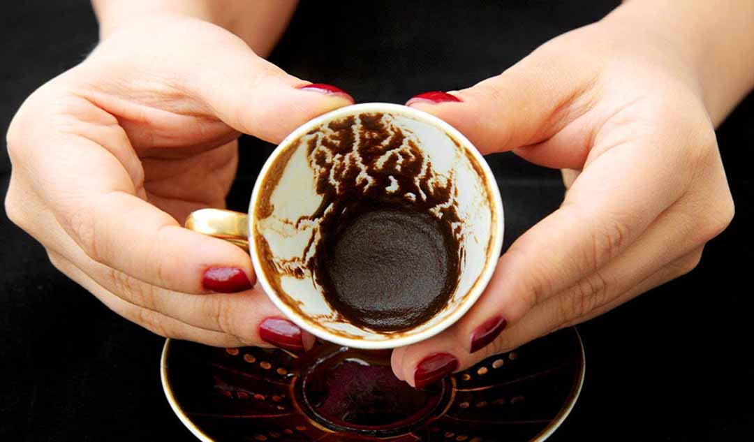 7 cách trị môi hết thâm an toàn, hiệu quả và nhanh chóng