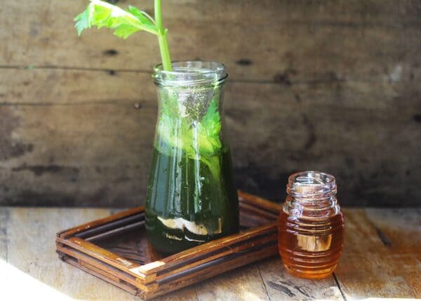 Cần tây mật ong có tác dụng gì? Những lưu ý quan trọng Cần tây mật ong có tác dụng gì?