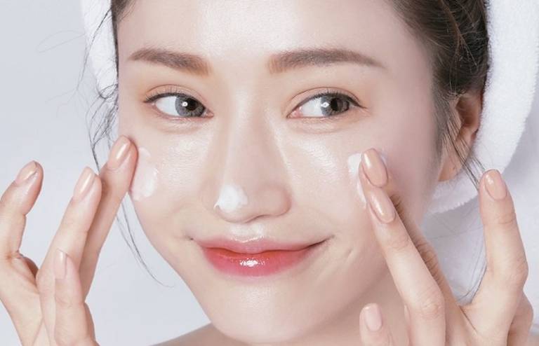 Mách bạn 6 bước skincare cho da dầu hiệu quả tốt nhất