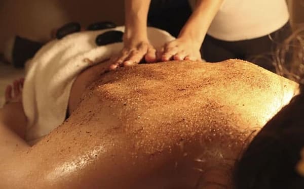 Top những kem tẩy tế bào chết toàn thân tốt nhất