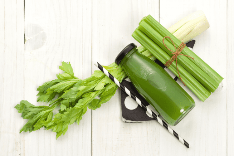 Cần tây mật ong có tác dụng gì? Những lưu ý quan trọng