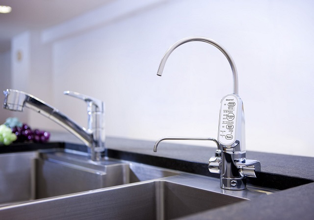 Máy lọc nước tạo ion kiềm thiết kế nhiều ưu điểm Máy lọc nước tạo ion kiềm thiết kế nhiều ưu điểm