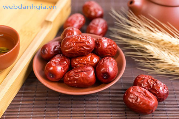 Chè táo đỏ giúp tăng cường quá trình chuyển hóa cholesterol Chè táo đỏ giúp tăng cường quá trình chuyển hóa cholesterol