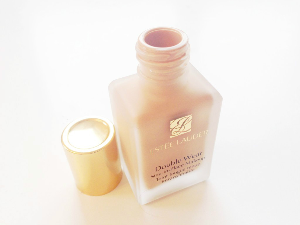 Kem nền Estee Lauder có tốt không? Bạn đã biết?