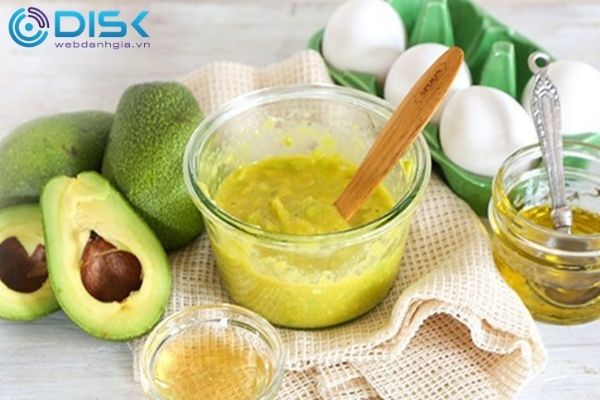 Ủ tóc layer nữ bằng một số thành phần và nguyên liệu tự nhiên