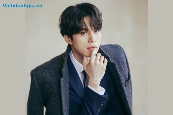 Tóc xoăn nam hai mái hàn quốc Top Những Mấu Tóc Xoăn Nam đẹp Dành Riêng Cho Nam Thần