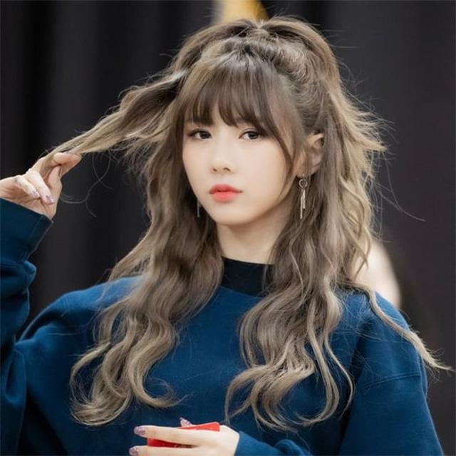 Làm tóc xoăn gợn sóng bằng 1 chiếc vớ vẫn đem lại hiệu quả khá như ý Làm tóc xoăn gợn sóng bằng 1 chiếc vớ vẫn đem lại hiệu quả khá như ý